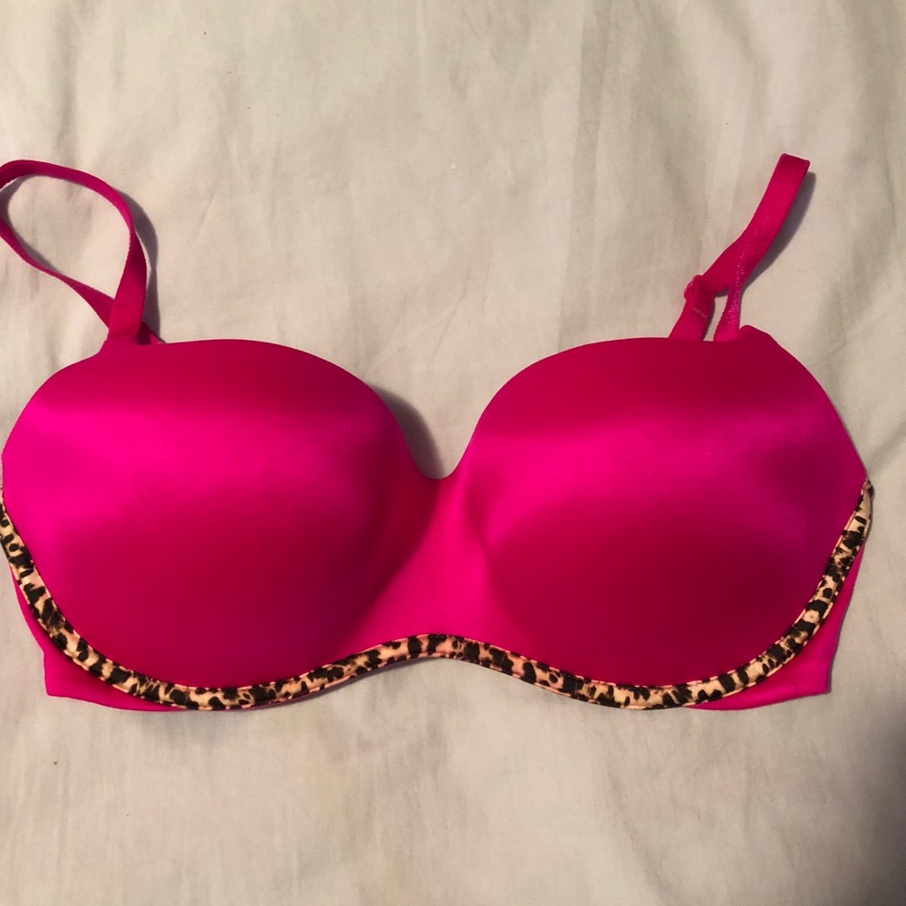 Victoria’s Secret Balconet Bra. 34DD.